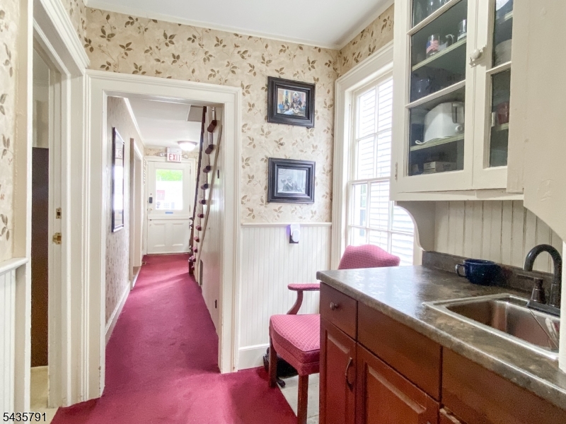 13 James St Property Photo 10