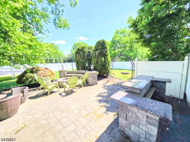 33 Kopak Way Property Photo 24