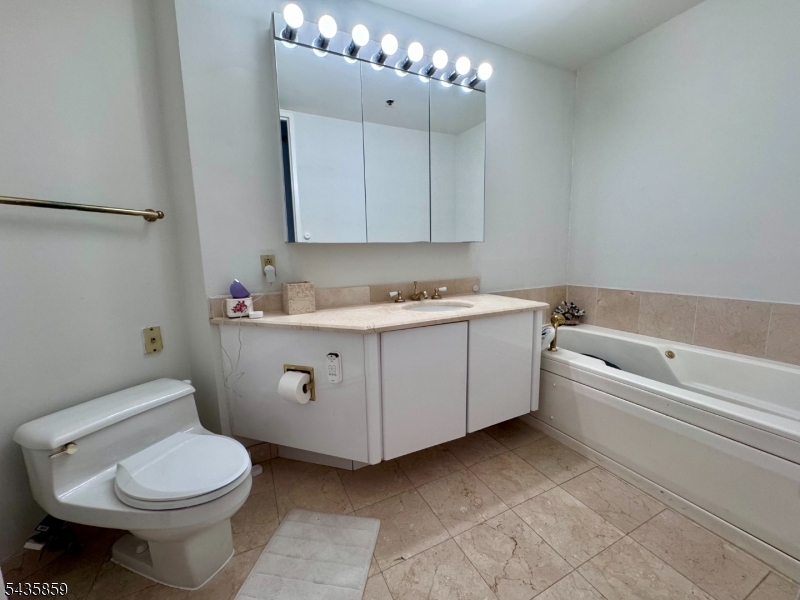 100 Carlyle Drive. N05j 5 Jn Property Photo 22