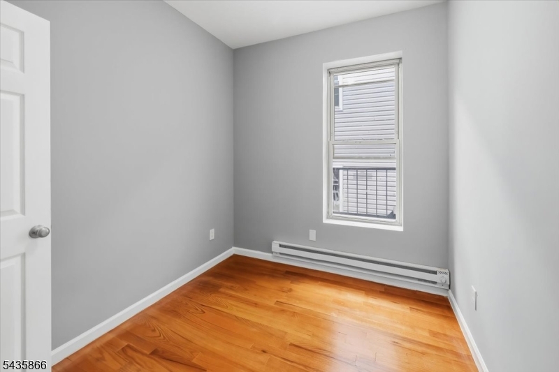 422 18th Avenue Property Photo 17