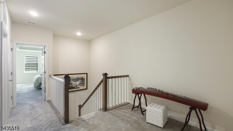 15 S Davenport St Property Photo 8