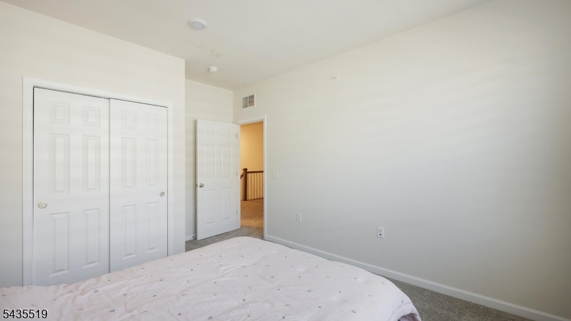 15 S Davenport St Property Photo 14