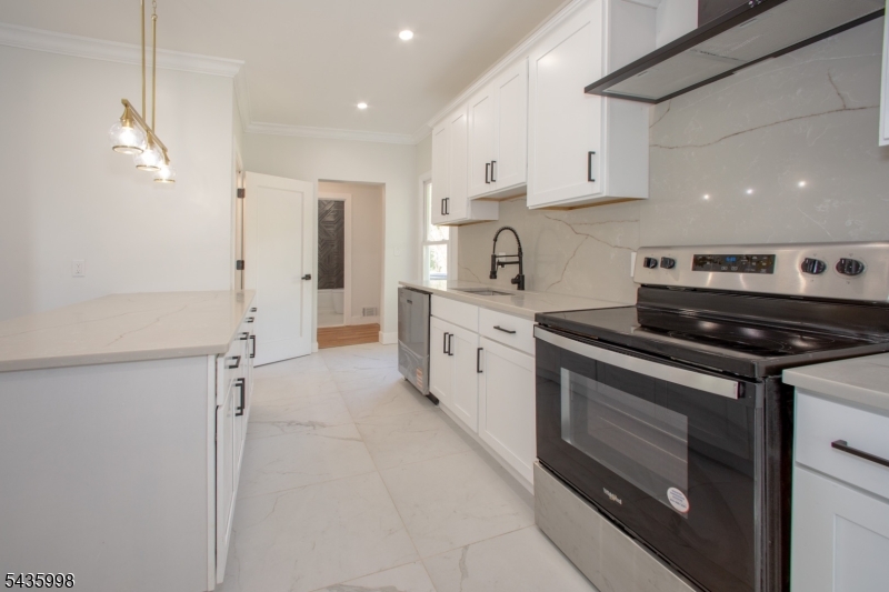 91 Gemmer Rd Property Photo 3