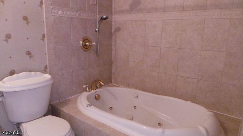 240 Main St Unit 303 303 Property Photo 27