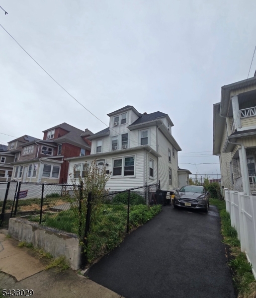 9 White Ter Property Photo 1