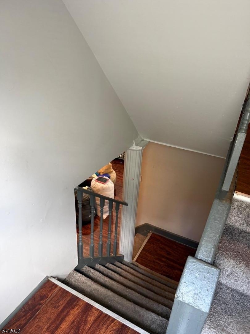 9 White Ter Property Photo 4
