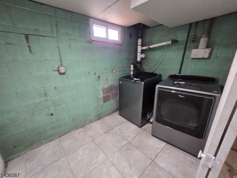 1126 Grant Ave Property Photo 4