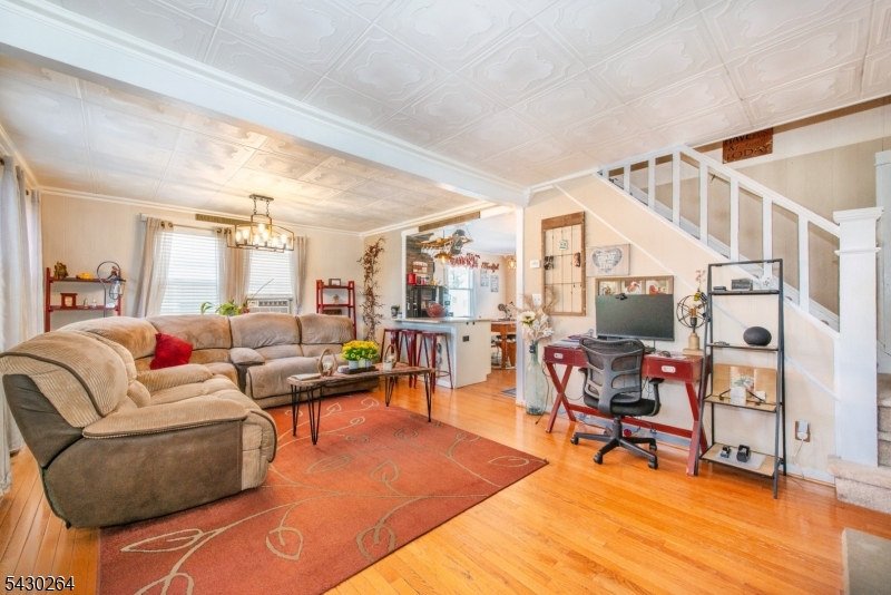 41 Frederick Ave Property Photo 9