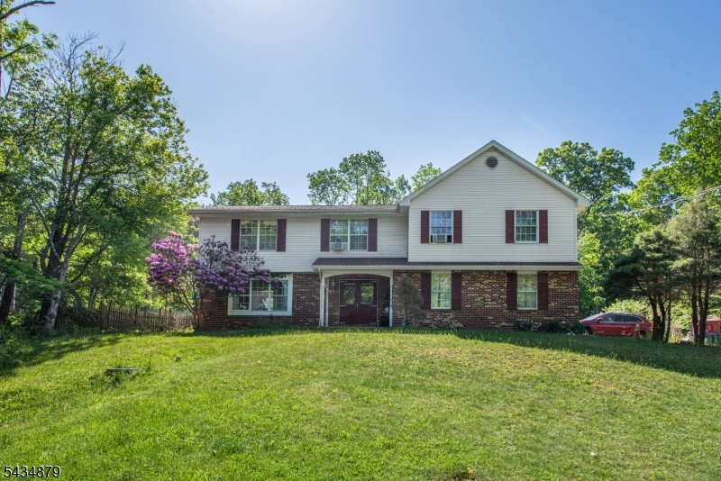 54 Stony Brook Rd Property Photo 1