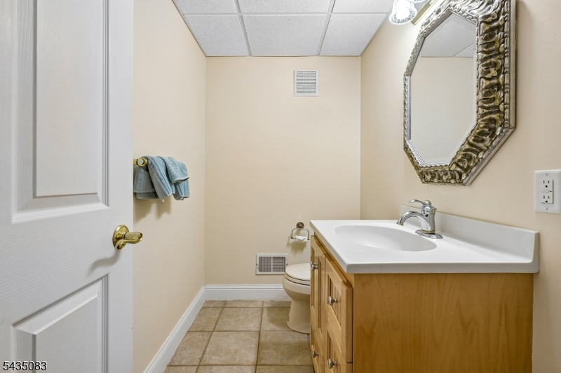 63 Emily Rd Property Photo 36
