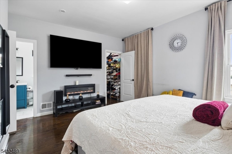 1071 North Ave Property Photo 12