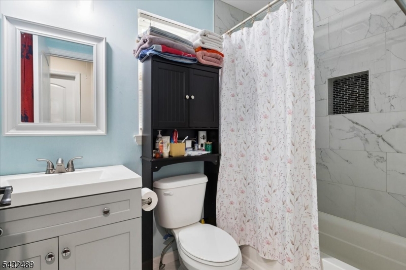 1071 North Ave Property Photo 31