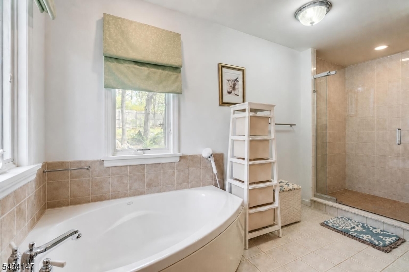 33 Brooksyde Ave Property Photo 21