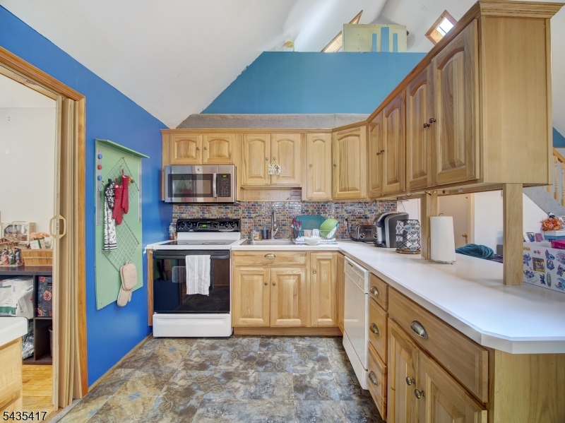 38 Orchard Dr Property Photo 9