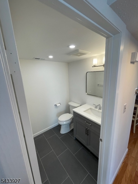 73 Linda Ln Property Photo 17