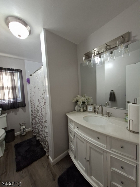 721 Taft Ave Property Photo 17