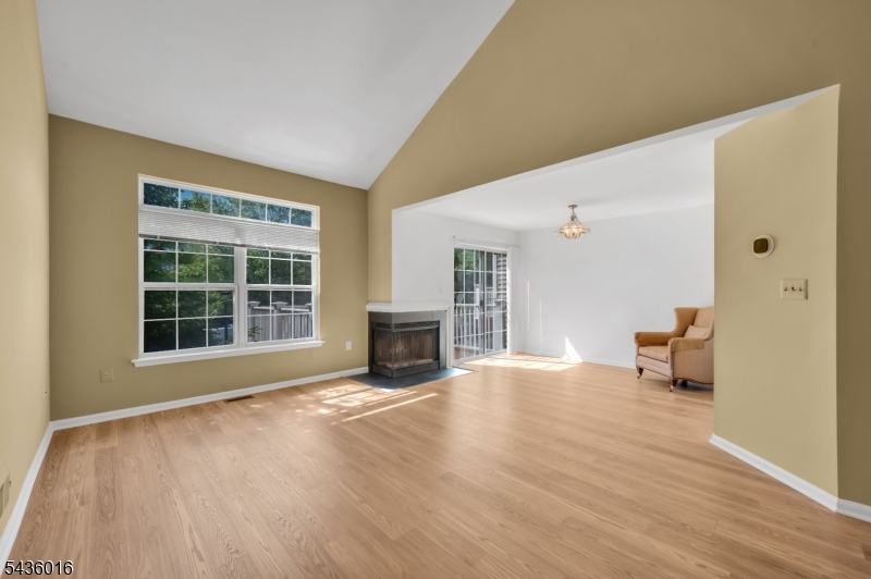 4 Woodmont Dr Property Photo 4