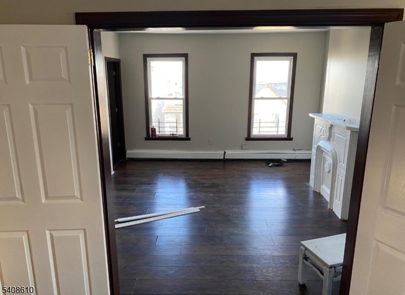 148 Garside St Property Photo 3