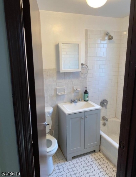 148 Garside St Property Photo 6