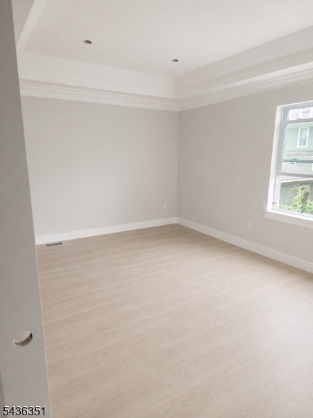 14 Cliff St Property Photo 8