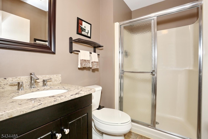 164 Winchester Ct Property Photo 7