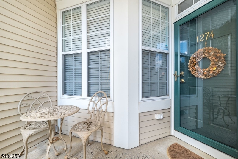 1274 Fairview Cir