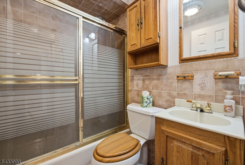 9 Winding Way Property Photo 12