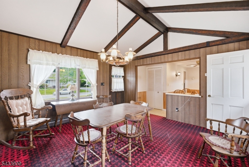 9 Winding Way Property Photo 15