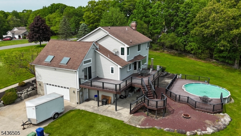 6 Meadow Lake Dr Property Photo 3