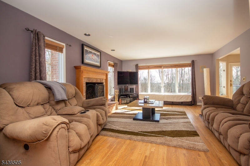 6 Meadow Lake Dr Property Photo 9