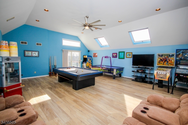 6 Meadow Lake Dr Property Photo 16