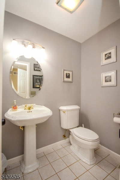 6 Meadow Lake Dr Property Photo 19