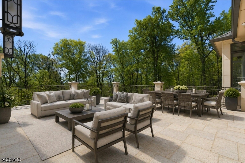 4 Mason Hill Road Property Photo 16