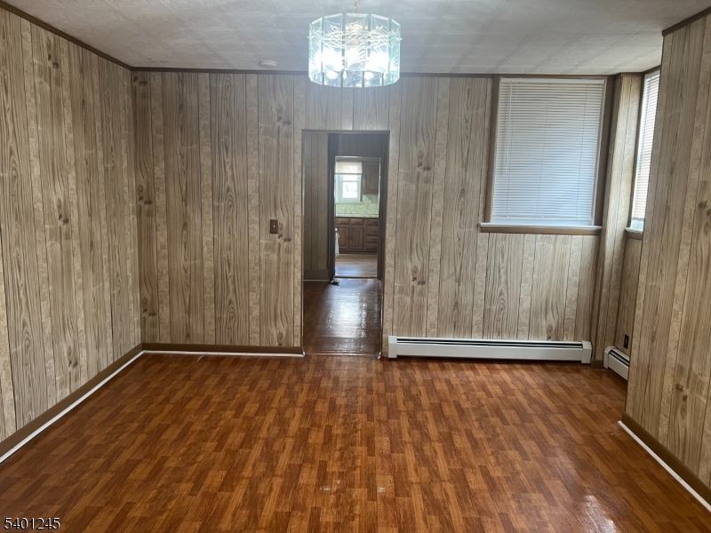195 Walnut St Property Photo 8