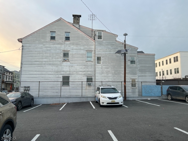 195 Walnut St Property Photo 23