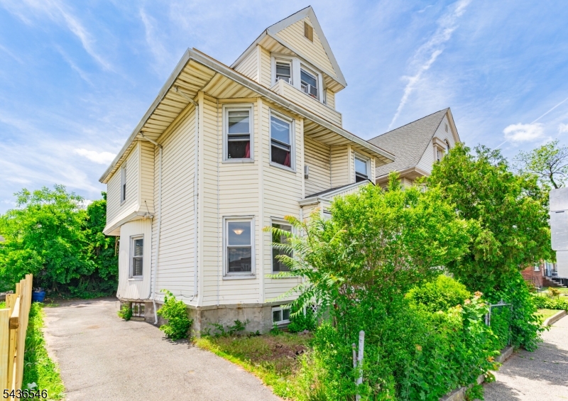 3 Winthrop Ter Property Photo 1