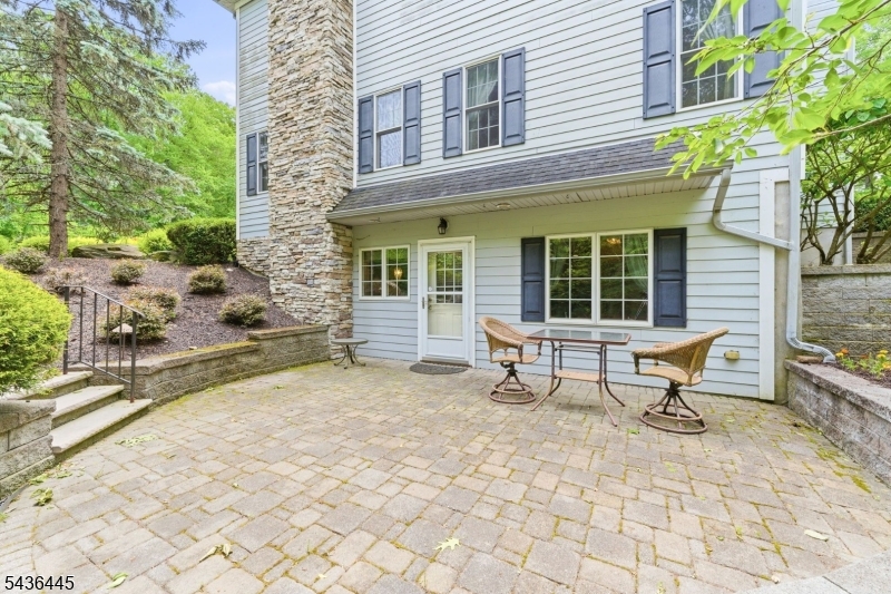 4 Windemere Way Property Photo 35