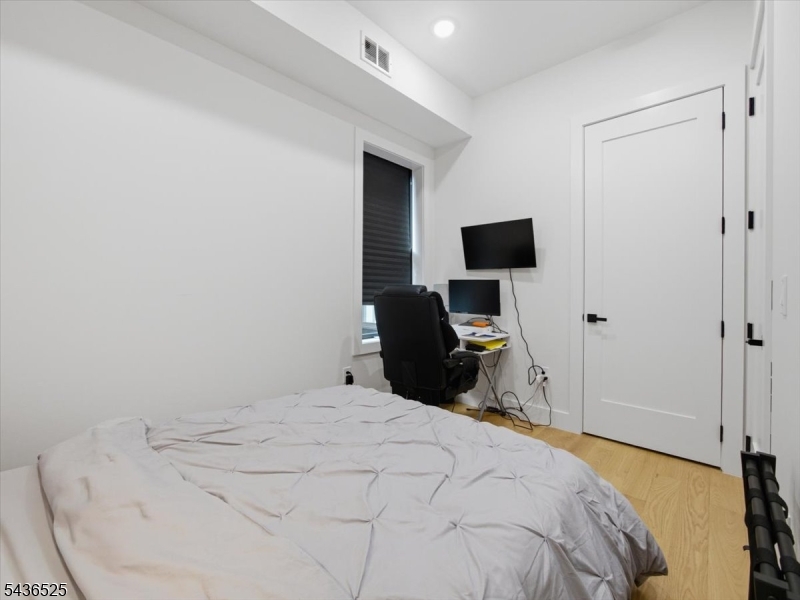 666 Ocean Ave Property Photo 30
