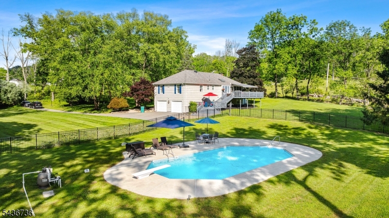 97 Beacon Hill Rd Property Photo 1