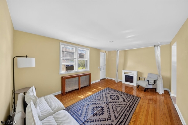 513 Brooklawn Ave B-1 Property Photo 2
