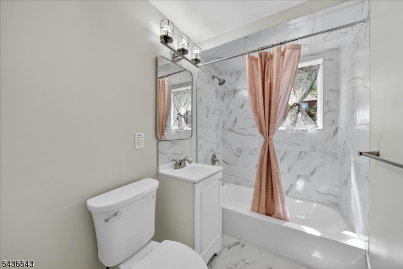 513 Brooklawn Ave B-1 Property Photo 5