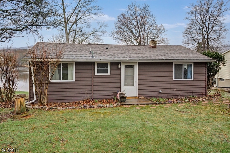 40 E Shore Dr Property Photo 44