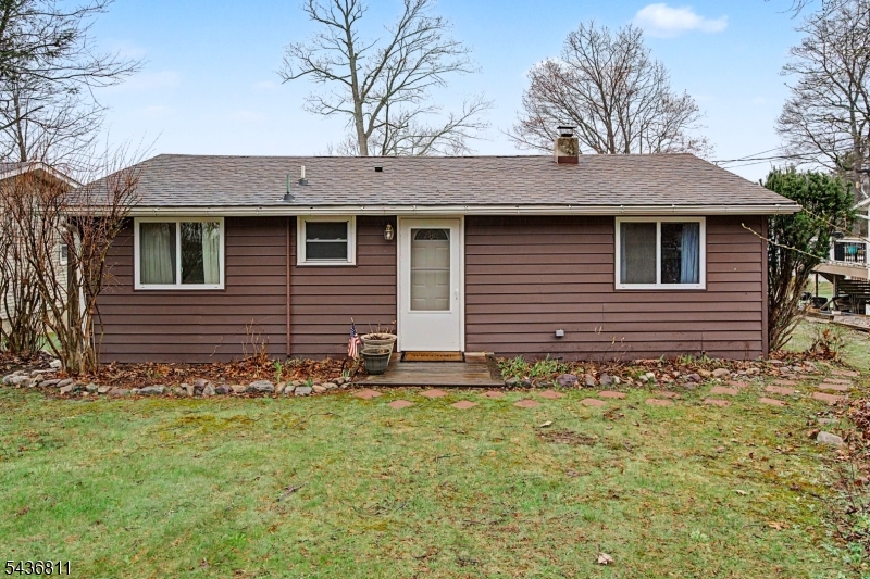 40 E Shore Dr Property Photo 45