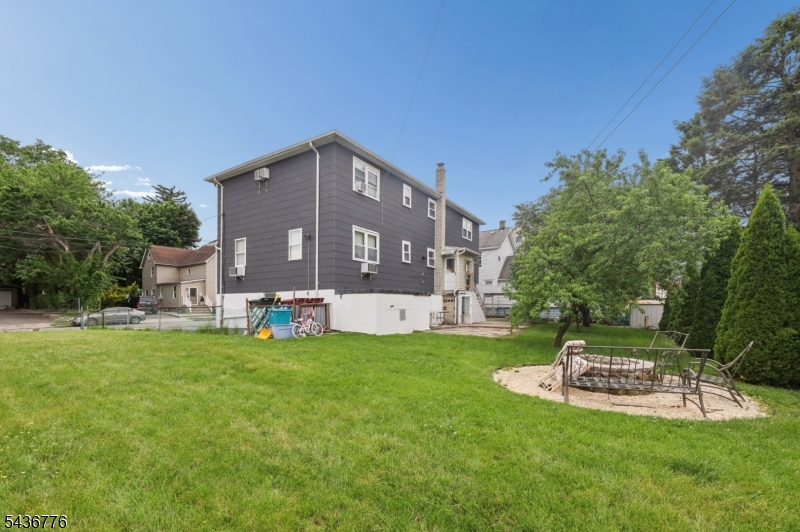 9 Memphis Ave Property Photo 3