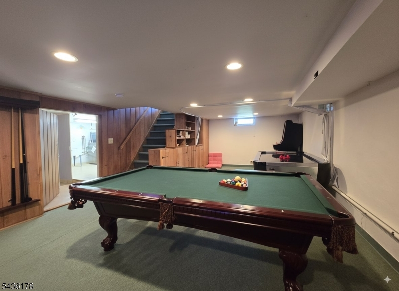 304 Henry St Property Photo 21