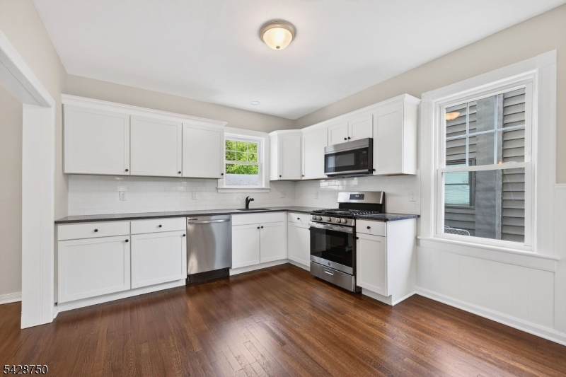 322 Madison Ave Property Photo 14