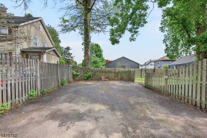 322 Madison Ave Property Photo 41