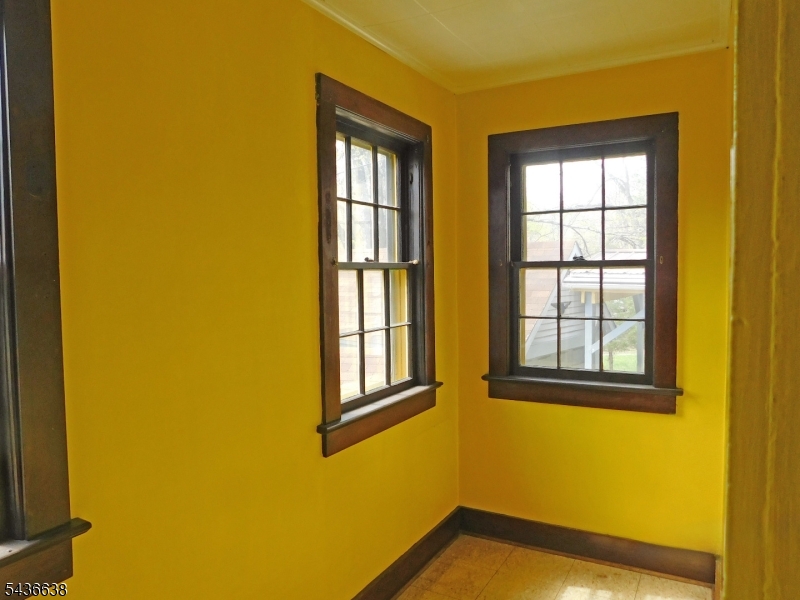 27 Central Ave Property Photo 8