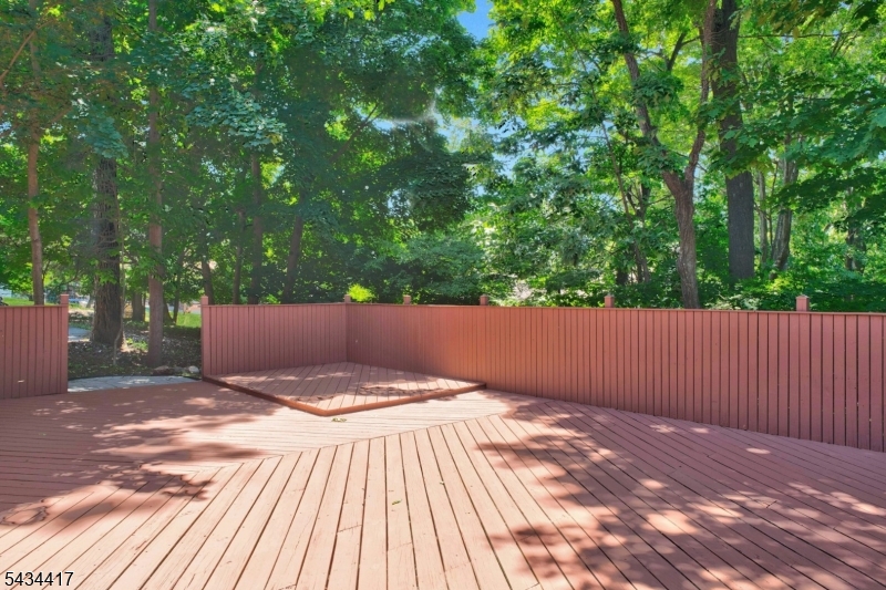27 Shady Ter Property Photo 4
