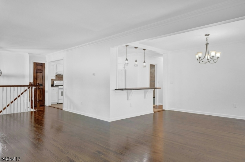 27 Shady Ter Property Photo 8